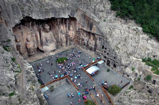 Luoyang is one of the cradles of Chinese civilization and served as the capital of several dynasties in Chinese history. 
