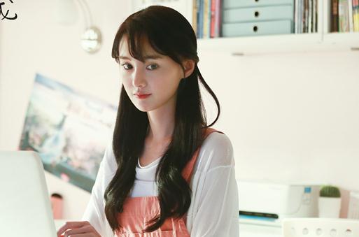 《微微一笑很倾城》郑爽杨洋配一脸 红衣女侠