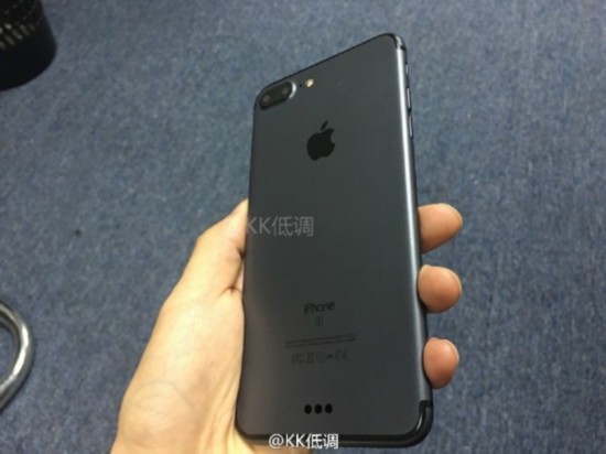 iPhone7Plus黑色版曝光 你觉得美吗