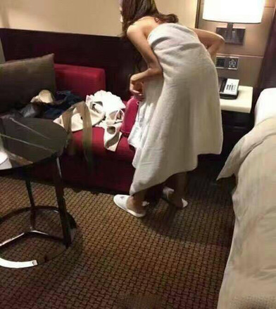 宝强财产恐遭马蓉平分 亲子鉴定包养女学生离