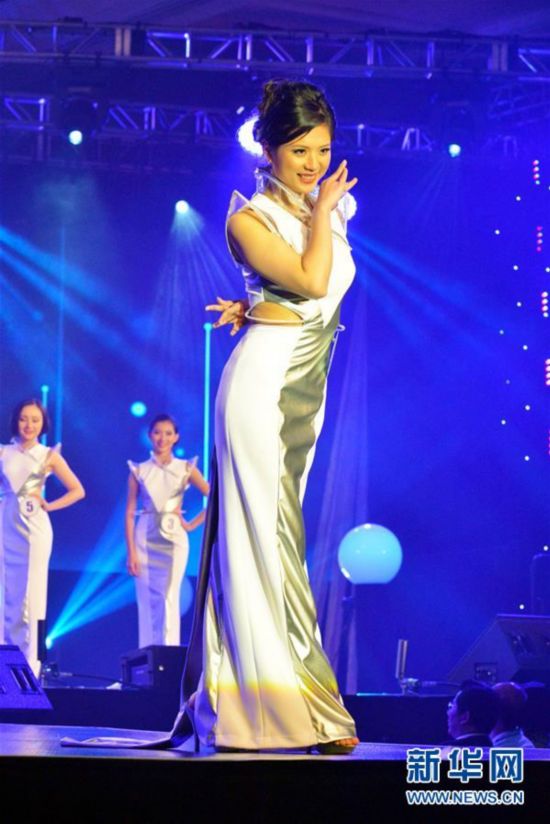 第15届美国华裔小姐三甲出炉