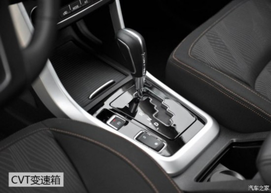 陸風(fēng)<a href=http://www.arpwindows.com target=_blank class=infotextkey>汽車</a> 陸風(fēng)X5 2016款 Plus 1.5T CVT創(chuàng)享版