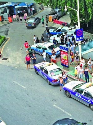 白城市有多少人口_哭笑不得 白城某路口一女子偷盗被司机 追捕 ,看热闹又发生(2)