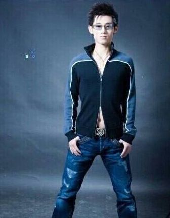 张继科早年非主流照片曝光