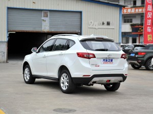 陸風(fēng)<a href=http://www.arpwindows.com target=_blank class=infotextkey>汽車</a> 陸風(fēng)X5 2016款 Plus 1.5T CVT創(chuàng)享版
