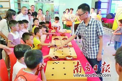 围棋职业段位_职业围棋手收入(2)