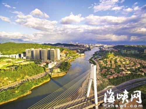 受热带辐合带影响 一周福州蓝就像美过颜