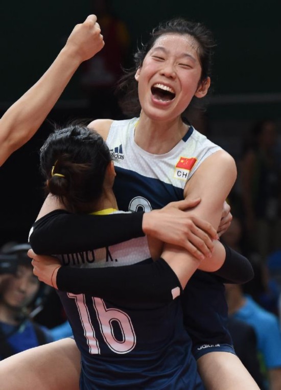中国女排3-2战胜巴西 晋级四强