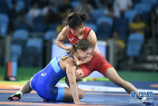 摔跤女子自由式48公斤级:日本选手夺冠
