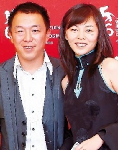 黄渤老婆是谁是做什么的 黄渤与老婆太有夫妻相
