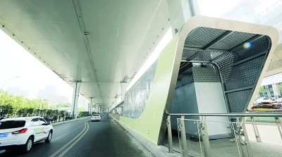 武汉雄楚大道BRT工程廊道暂时开放