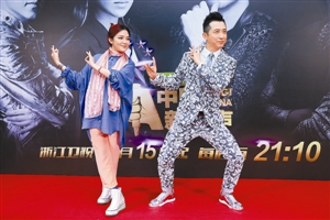 范晓萱助阵“顽童”庾澄庆 他俩加起来快100岁了