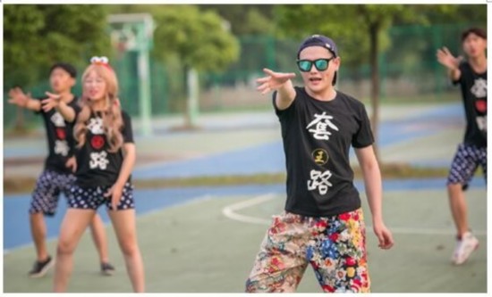 跨两岸三地四大唱片公司联合背书 创作新人陈