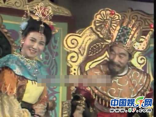 64岁女儿国国王曝近照好美！揭秘86版西游记穿帮镜头