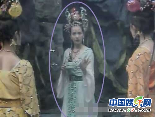 64岁女儿国国王曝近照好美！揭秘86版西游记穿帮镜头