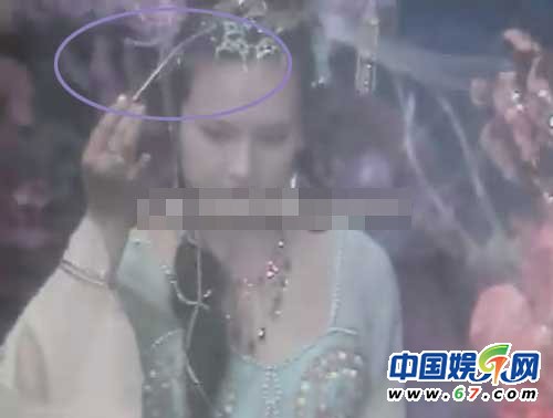 64岁女儿国国王曝近照好美！揭秘86版西游记穿帮镜头