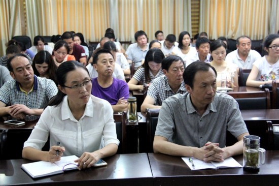 江苏灌南县住建局举行廉政建设专题报告会