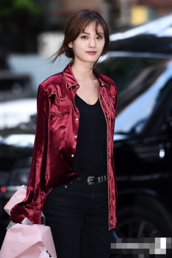 韩剧《Good Wife》终映宴 全度妍露眉刘海抢镜