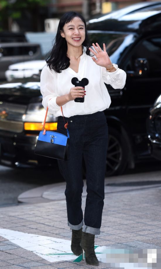 韩剧《Good Wife》终映宴 全度妍露眉刘海抢镜