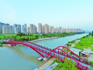 航拍淮安市里运河上的桥梁