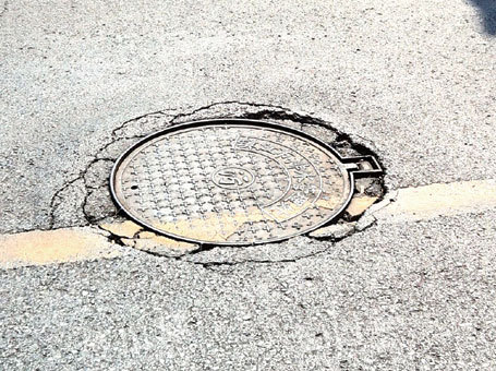 镇江年底换盖工程将过半 五年内井盖全换