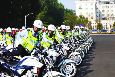 连云港配发100辆警用摩托车 提升快速处置能力