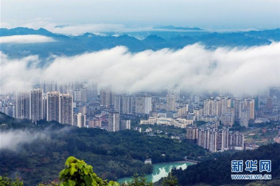 贵州凯里:山青水绿 林中之城