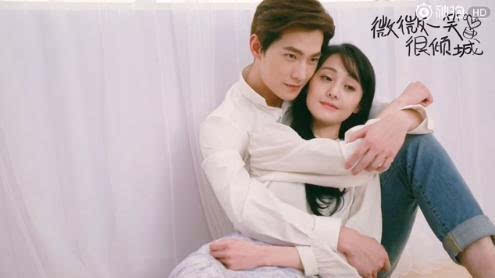 《微微》花絮照杨洋郑爽全程高甜 杨洋甜蜜吻