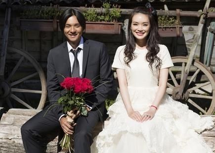 舒淇冯德伦宣布结婚:婚纱照尽显随性 将在布拉