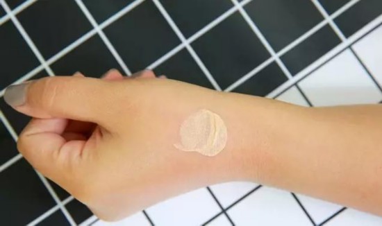 聊一聊關於粉底的那些事兒 N款不同粉底測評