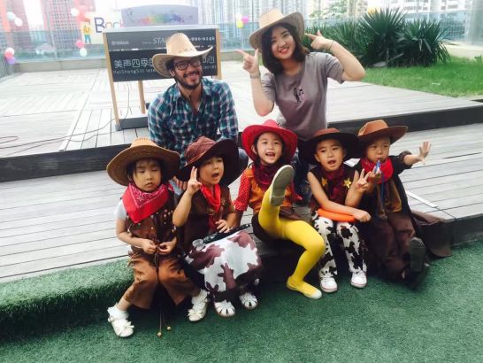 美声四季国际音乐艺术中心走进幼儿园助阵开学