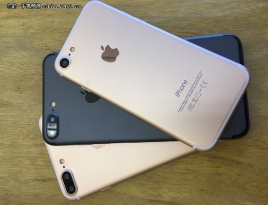 ȷ iPhone 7ٷȾͼй¶