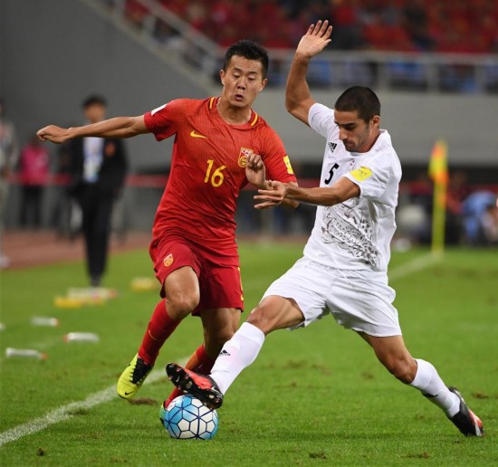 世预赛-主场0-0平伊朗 国足获12强赛首个积分