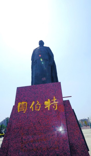 锡伯族人口_锡伯族服饰(2)