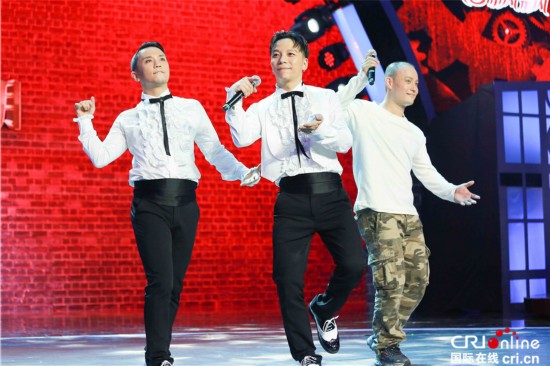 冯小刚钦点双黄秀 黄景行将与黄渤合作