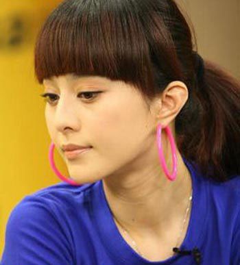 Angelababy竟也留起了空气刘海 郑爽范冰冰 女