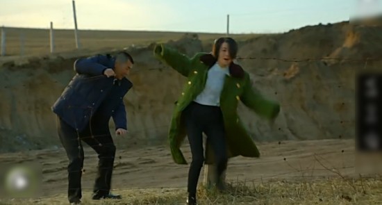 陈建斌马伊璃十年再聚首 《中国式关系》偷牛