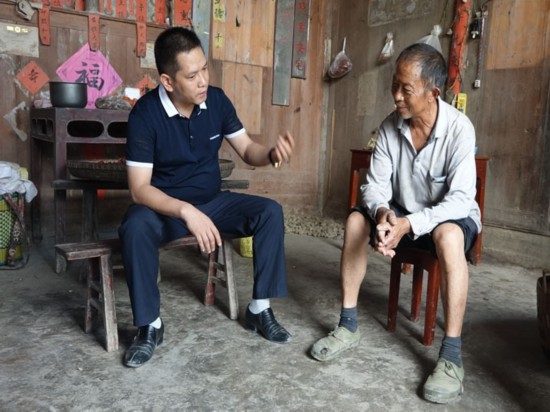 平均每户人口_广州家庭平均每户2.75人 常住人口教育程度上升(3)