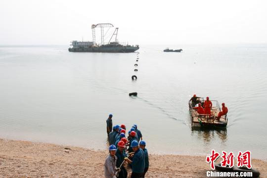山东首条海底电力光缆敷设完成(图)
