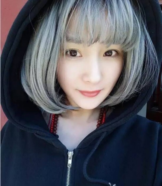 又得罪發型師?高顏值如baby宋佳也毀在這種發色上!