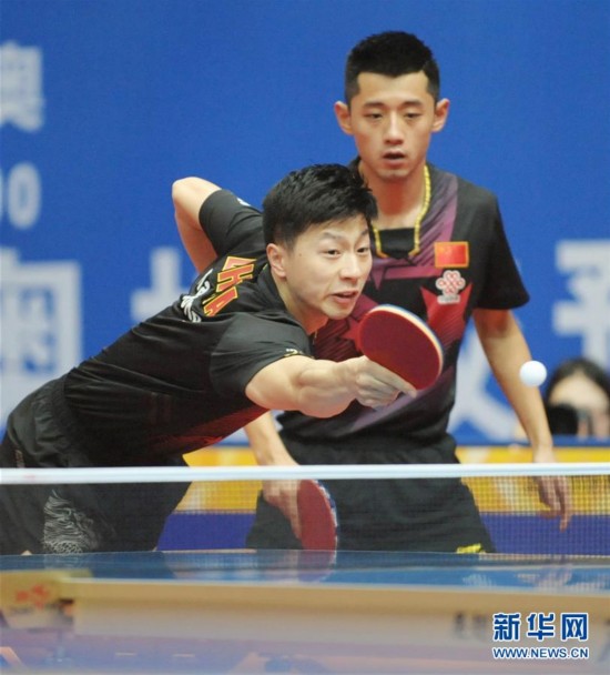 中国乒乓球公开赛:马龙\/张继科战胜丹羽孝希\/大