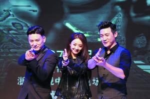 三度合作变情侣 陆毅赵丽颖一吻定情