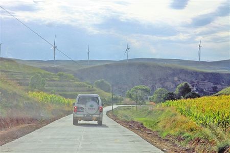 环县新建农村公路52条586公里到今年年底将全