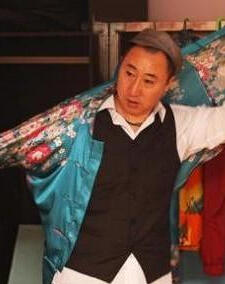 演员金燕发表微博称,赵本山弟子,二人转演员张小光在彰武不幸意外去世