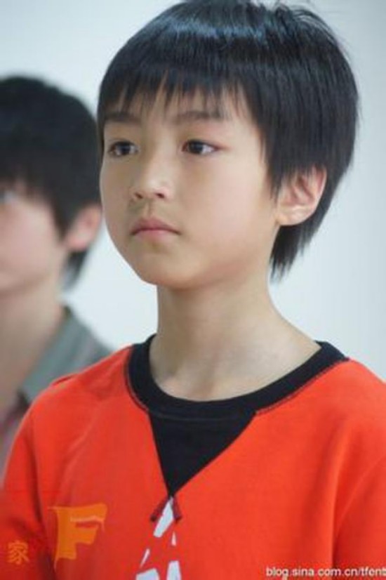 王俊凯17岁生日会 tfboys王俊凯海量童年照