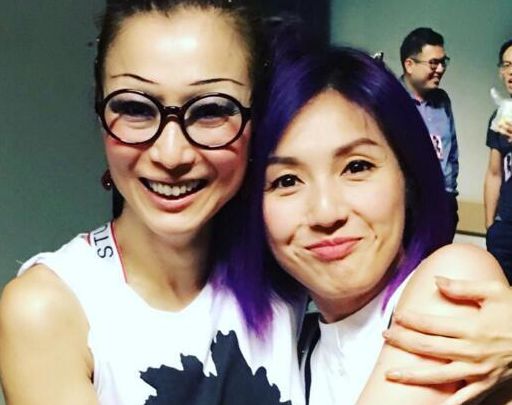 世纪破冰?郑秀文杨千嬅合影 香港两代天后曾被