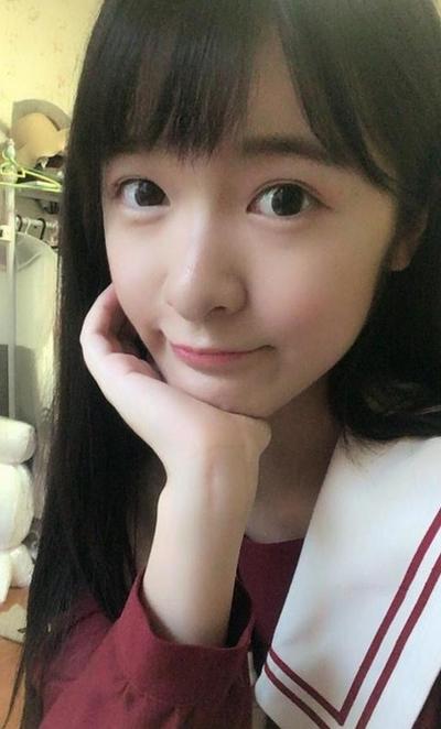 徐娇被网友吐槽胸平 回击:你对力量一无所知