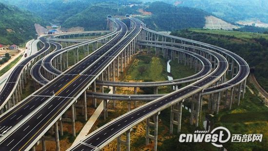 国庆节期间7座及以下小客车走高速将实行免费