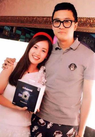 文娱      对,你可能和网友一样,也想到了王宝强前妻马蓉,她一条微博