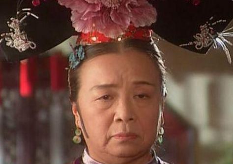 80岁容嬷嬷近照 李明启身体健朗精神头十足(组图)